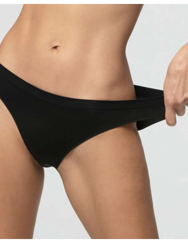 Slip donna vita bassa in microfibra Pompea Seamless art. Slip VB Slip donna vita bassa in microfibra Pompea Seamless art. Slip VB