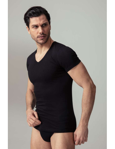 Gruppo 4 t-shirt a V in puro cotone... Gruppo 4 t-shirt a V in puro cotone...