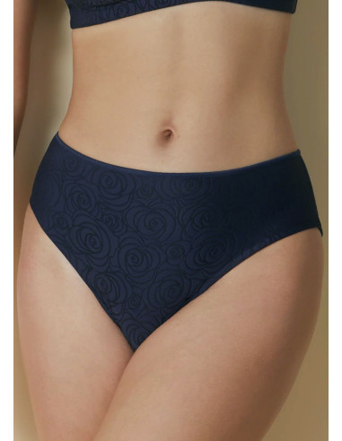 Women's briefs in textured microfibre... Women's briefs in textured microfibre...