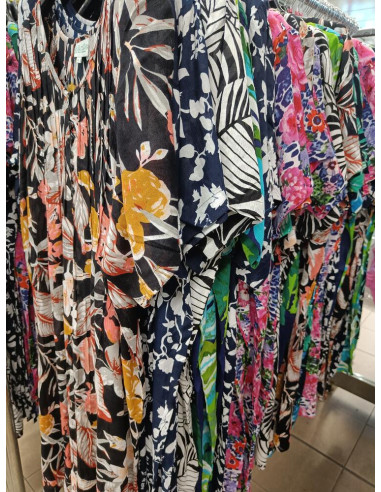 Woman dress with short sleeves in patterned crepe viscose Marila KF702