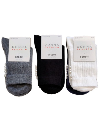 Group 3 warm cotton short socks with pearls Scopri Prisco Vanity